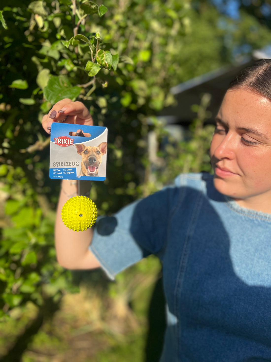 Sportbold, naturgummi, med lyd, gul - ø 5,5 cm